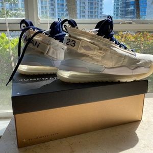 Nike Jordan Proto-Max 720 pale ivory/midnight navy